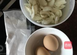 百合蛋花藕粉羹的做法图解1