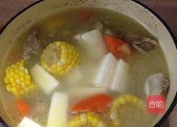 山药玉米猪骨汤的做法图解10