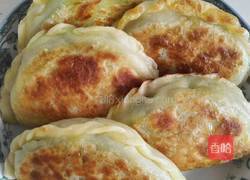 三鲜馅的韭菜合子的做法图解8