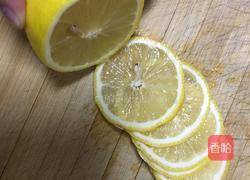 蜂蜜柠檬水的做法图解2