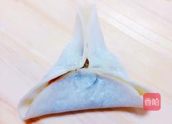 槐花猪肉馅三角煎饺的做法图解3
