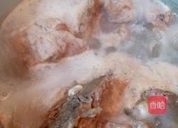 土豆排骨的做法图解1