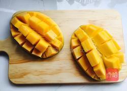 牛奶芒果西米露的做法图解1