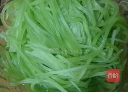 凉拌爽口莴苣丝的做法图解5