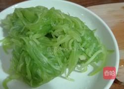 凉拌爽口莴苣丝的做法图解6