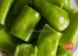 虎皮尖椒的做法图解1