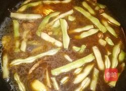 肉炖土豆扁豆的做法图解7