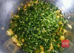 韭菜海米鸡蛋蒸饺的做法图解4