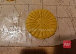 向日葵黄油饼干的做法图解7