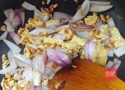 洋葱辣豆鸡蛋的做法图解5