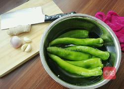 油焖尖椒的做法图解2