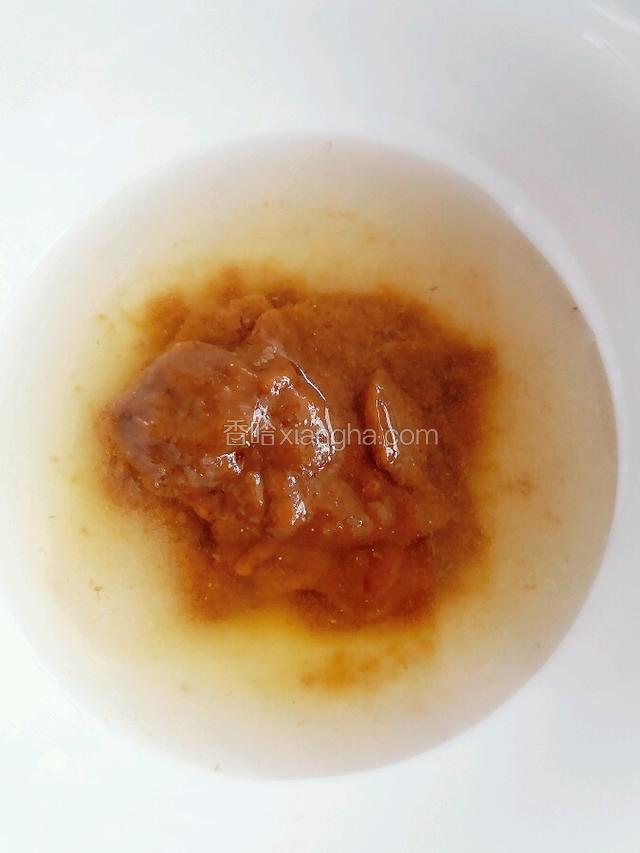 虾酱 料酒 糖 1克盐 1大勺清水调汁