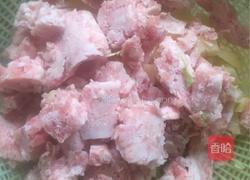 土豆，包菜，肉沫，蘑菇，花菜包子馅的做法图解1