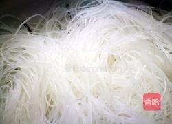 「Cathy边吃边营养」蒜蓉粉丝蒸大虾的做法图解7