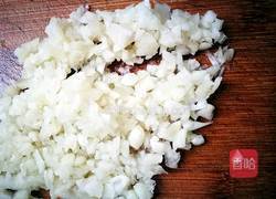 「Cathy边吃边营养」蒜蓉粉丝蒸大虾的做法图解10