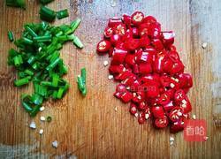 「Cathy边吃边营养」蒜蓉粉丝蒸大虾的做法图解14