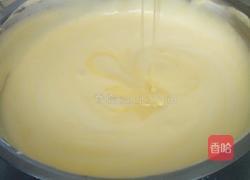 戚风蛋糕的做法图解6