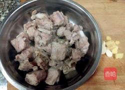 排骨烧水笋的做法图解3