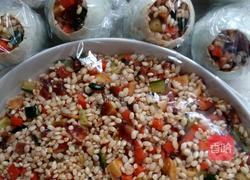 五香糯米蒸蛋黄的做法图解7