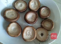 香菇酿肉末的做法图解3