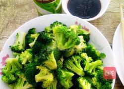 水抄西兰花的做法图解3