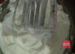 6寸拉花戚风蛋糕的做法图解4