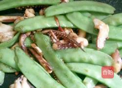 鱿鱼须炒荷兰豆的做法图解12