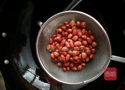 油爆花生米的做法图解4