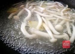 「Cathy边吃边营养」海鲜菇丸子靓汤的做法图解11