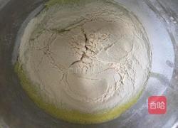 菠菜戚风蛋糕的做法图解9