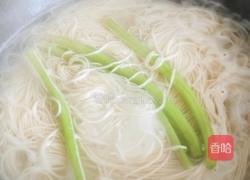 油渣芹菜打卤面的做法图解5