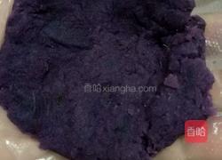 草莓紫薯椰蓉球的做法图解4