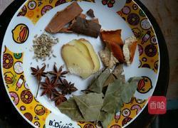 白萝卜焖牛筋肚的做法图解2