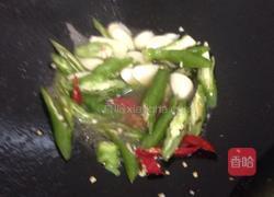 炒豆腐皮的做法图解3