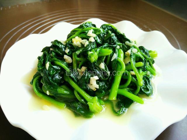 蒜泥炒木耳菜
