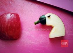 孔雀开屏水果蔬菜拼盘的做法图解4