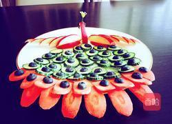 孔雀开屏水果蔬菜拼盘的做法图解9