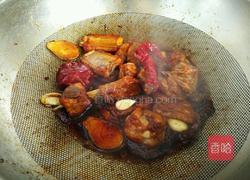 蒜苗炖排骨的做法图解7