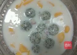 水果西米露的做法图解5