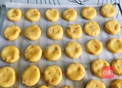 奶香松仁小饼干的做法图解13