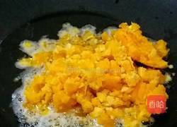 咸蛋黄炒苦瓜的做法图解5