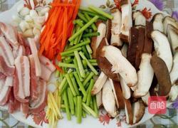 香菇炒肉的做法图解2