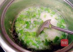 莴笋叶粥的做法图解3