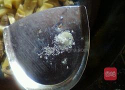 榨菜炒肉丝的做法图解5