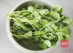 菠菜蛋花汤的做法图解1