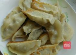 芹菜肉馅锅贴的做法图解26