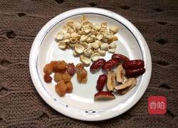 桂圆莲子粥的做法图解1