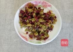 蔓越莓葡萄干一口酥的做法图解2