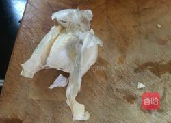 黑木耳拌魔芋结的做法图解1