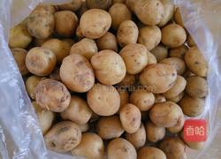 美味酱香小土豆的做法图解1